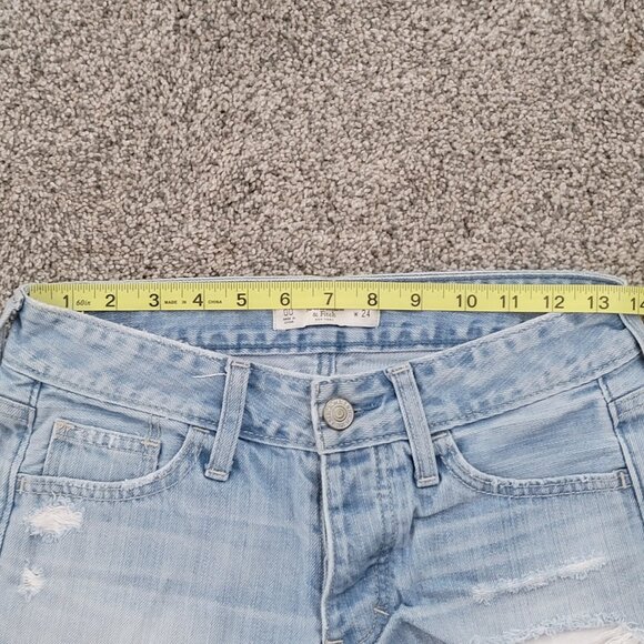 Abercrombie & Fitch Women's Size 24 Blue Zip Fly Mid Rise Distressed Shorts - Picture 4 of 7